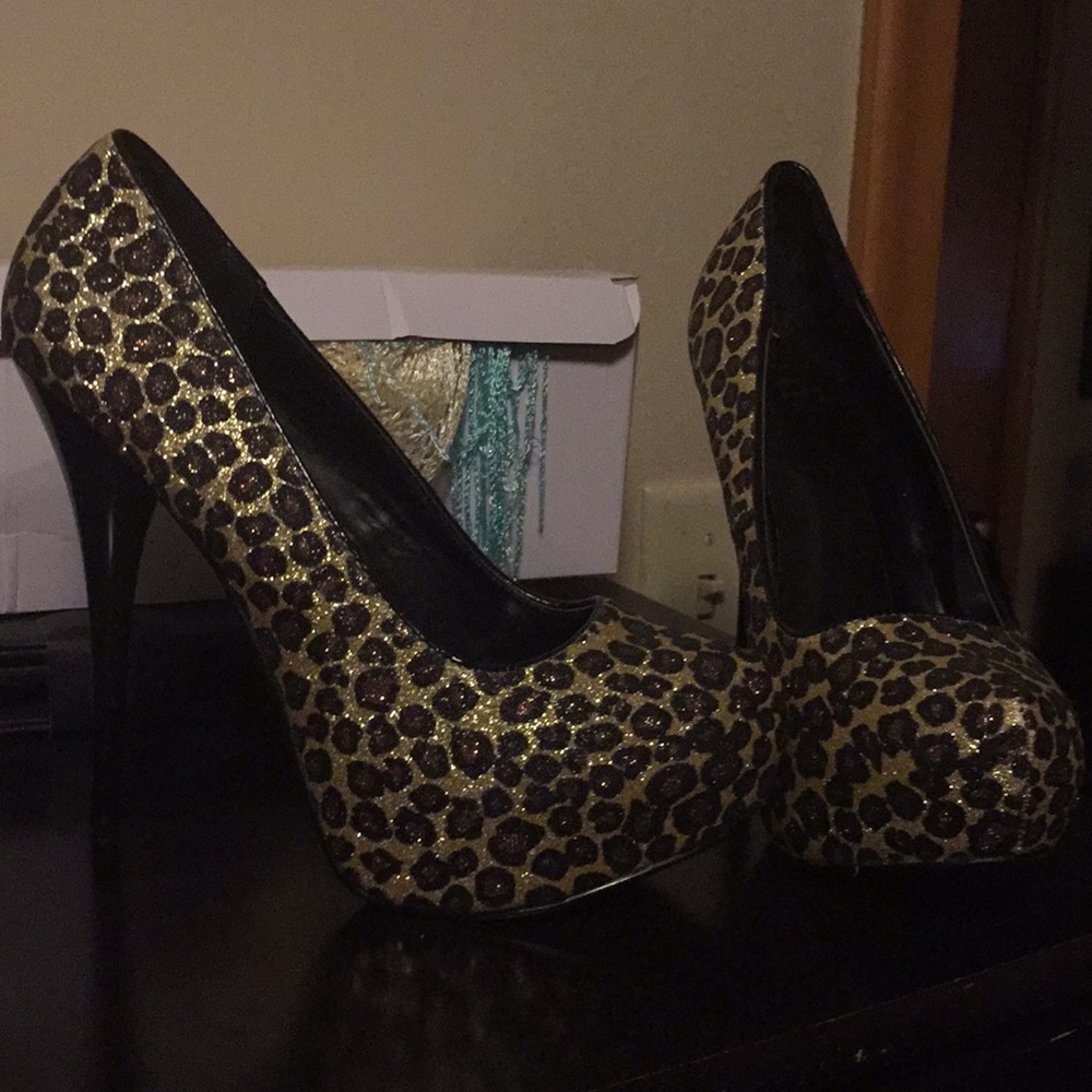 Sparkly Leopard Print High Heels -Shii By Journeys - image 1